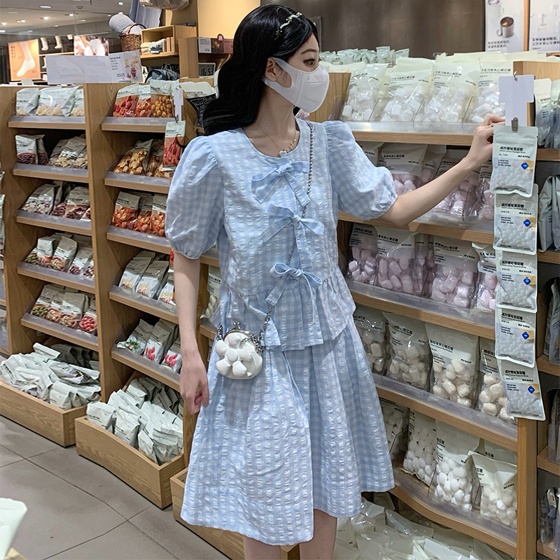French Sweet Style Blue and White Plaid Casual Shirt and Skirt Two-Piece Set - Image 3