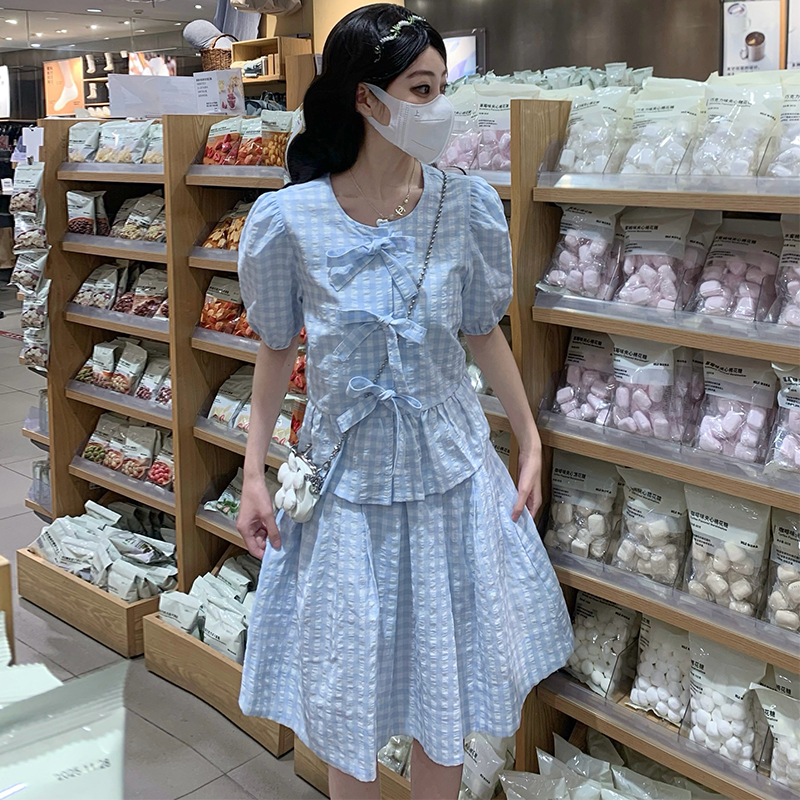 French Sweet Style Blue and White Plaid Casual Shirt and Skirt Two-Piece Set - Image 2