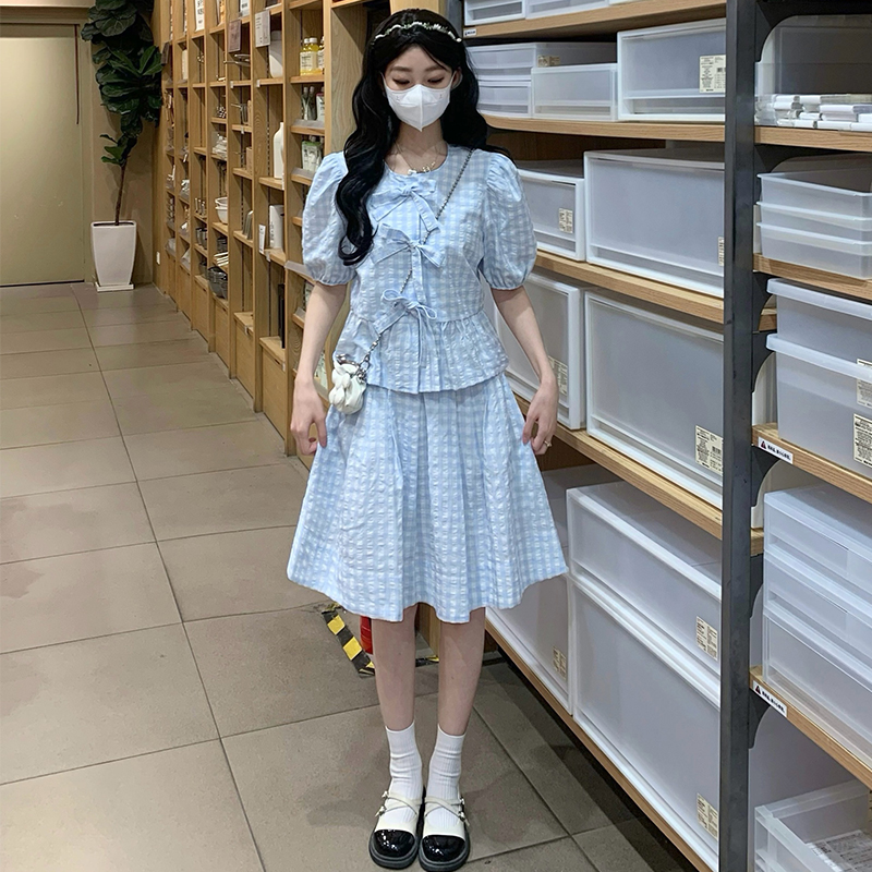 French Sweet Style Blue and White Plaid Casual Shirt and Skirt Two-Piece Set - Image 4